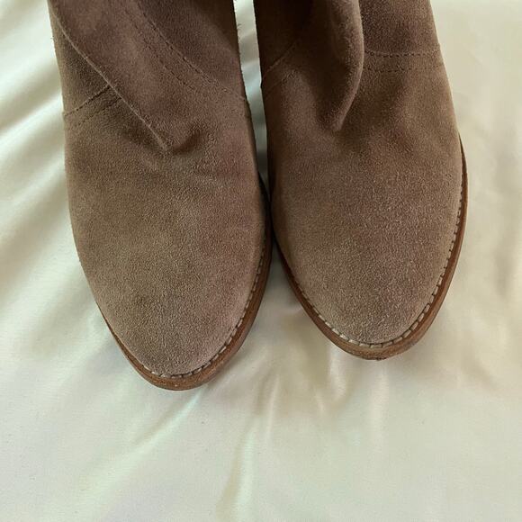 Aquatalia Brown Suede Block Heel Boot Sz 8.5 Western Casual - Picture 3 of 6